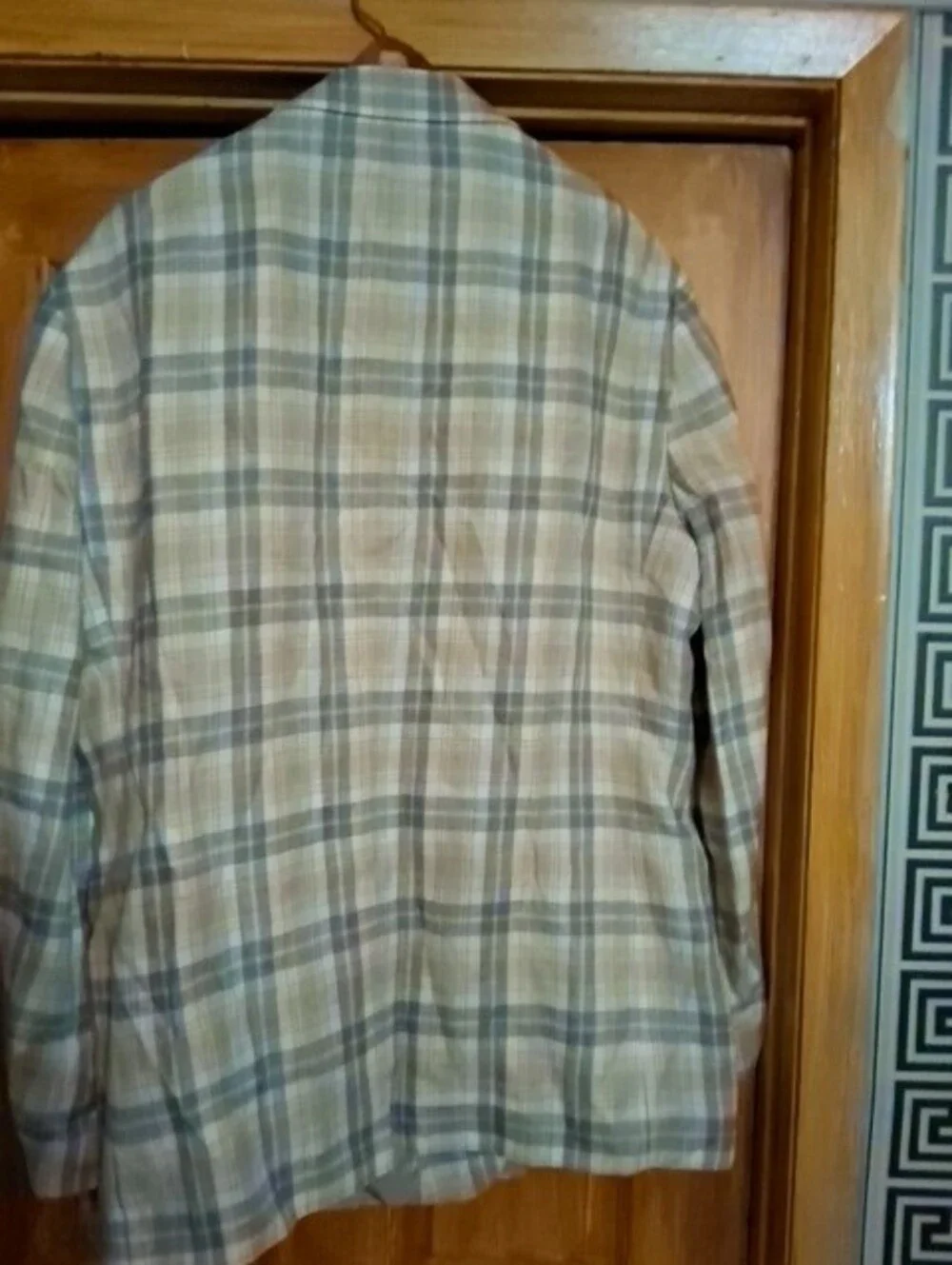 Lauren Ralph Lauren Men's Plaid Sport Coat in Beige and Gray